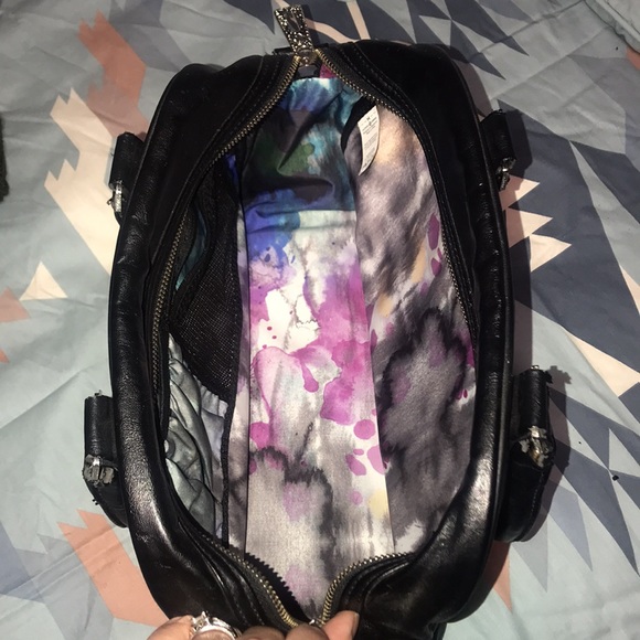 Lululemon handbag - Picture 11 of 16